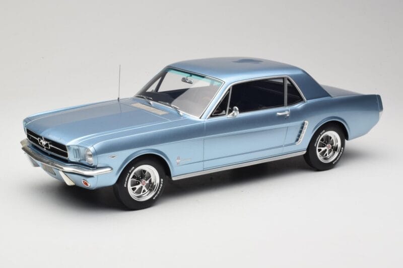 Ford Mustang V8 Hardtop Pony GT Silver Blue GT Spirit 1:12 G089 Smola