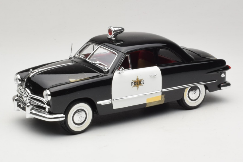 Ford Policijsko Vozilo Anson 1:18 6254 Kovina