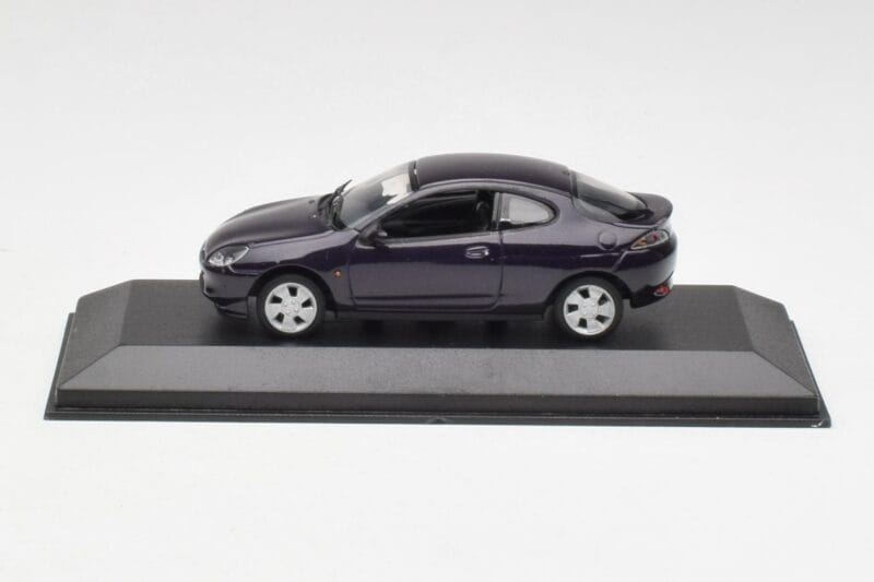 Ford Puma Melina Vijoličen Minichamps 1:43 430086525 Kovina