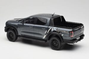 Ford Ranger Raptor Siva Metallic MCG 1:18 MCG18457 Kovina – slika 4 od 6