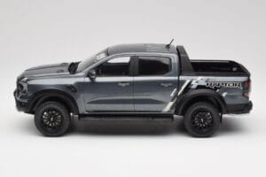 Ford Ranger Raptor Siva Metallic MCG 1:18 MCG18457 Kovina – slika 5 od 6