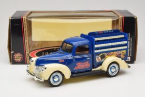 Ford Pepsi-Cola Replica Golden Wheel 1:18 PF351 Kovina – slika 8 od 8