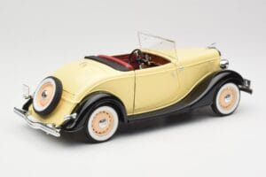 Ford Roadster Dearborn Yellow Solido 1:18 8008 Kovina – slika 3 od 8