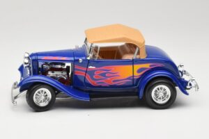 Ford Roadster Street Rod Moder with Fire Road Signature 1:18 92249 Kovina – slika 4 od 8