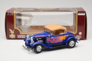 Ford Roadster Street Rod Moder with Fire Road Signature 1:18 92249 Kovina – slika 8 od 8