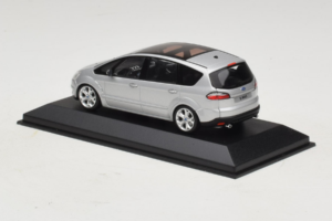 Ford S-Max Srebrn Minichamps 1:43 SMAX001 Kovina – slika 3 od 5