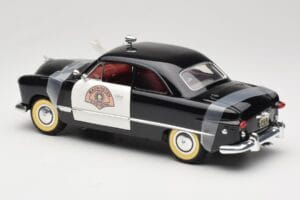 Ford Sedan Washington State Police Solido 1:18 8158 Kovina – slika 7 od 8