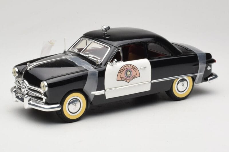 Ford Sedan Washington State Police Solido 1:18 8158 Kovina
