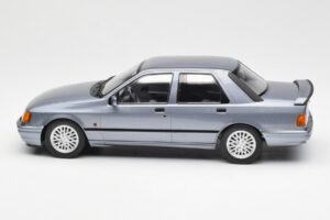 Ford Sierra RS Cosworth Svetlo Moder MCG 1:18 MCG18174 Kovina – slika 3 od 6