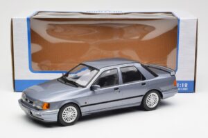 Ford Sierra RS Cosworth Svetlo Moder MCG 1:18 MCG18174 Kovina – slika 6 od 6