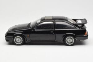 Ford Sierra RS Cosworth Črn AUTOart 1:18 72861 Kovina – slika 4 od 8
