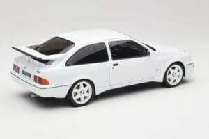 Ford Sierra RS Cosworth Bel IXO 1:18 18CMC121 Kovina – slika 2 od 6