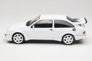 Ford Sierra RS Cosworth Bel IXO 1:18 18CMC121 Kovina – slika 3 od 6