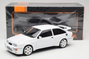 Ford Sierra RS Cosworth Bel IXO 1:18 18CMC121 Kovina – slika 6 od 6