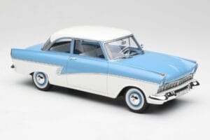 Ford Taunus 17M P2 Svetlo Moder & Bel BoS Models 1:18 BOS019 Kovina – slika 4 od 6