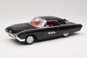 Ford Thunderbird Črna Anson 1:18 30344 Kovina