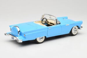 Ford Thunderbird Kabriolet Moder Road Signature 1:18 92358 Kovina – slika 3 od 8