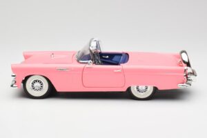 Ford Thunderbird Roza Revell 1:18 8804 Kovina – slika 4 od 8