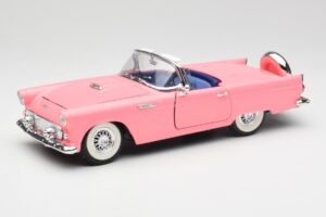 Ford Thunderbird Roza Revell 1:18 8804 Kovina