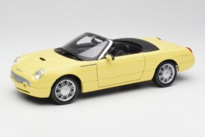 Ford Thunderbird Show Car Rumen Maisto 1:18 50335 Kovina