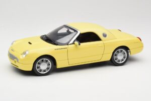 Ford Thunderbird Show Car Rumena Maisto 1:18 50336 Kovina