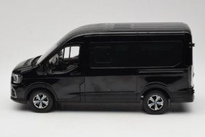 Ford Transit Črn JMC 1:18 SHRV363CM02JP Kovina – slika 4 od 8