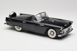 Ford Thunderbird Kabriolet Črn Revell 1:18 8818-M1 Kovina – slika 6 od 8