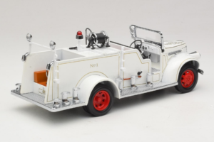 GMC Gasilsko Vozilo Bel Road Signature 1:18 20068 Kovina – slika 3 od 9