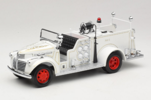 GMC Gasilsko Vozilo Bel Road Signature 1:18 20068 Kovina