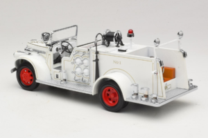 GMC Gasilsko Vozilo Bel Road Signature 1:18 20068 Kovina – slika 7 od 9