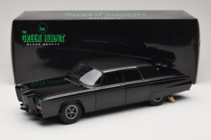 Chrysler Imperial Black Beauty Green Hornet TV Series AUTOart 1:18 71546 Kovina – slika 8 od 8