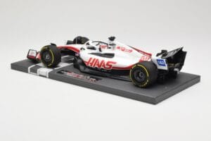 Haas VF-22 #20 K. Magnussen British GP 2022 Minichamps 1:18 117221020 Kovina – slika 5 od 6