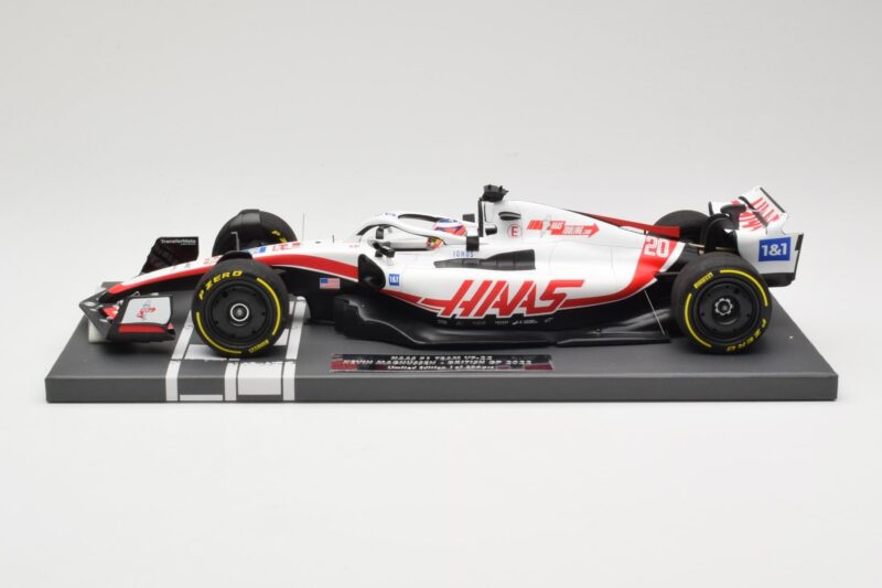 Haas VF-22 #20 K. Magnussen British GP 2022 Minichamps 1:18 117221020 Kovina