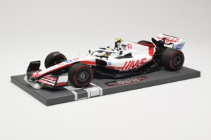Haas VF-22 #47 M. Schumacher Bahrain GP 2022 Minichamps 1:18 117220147 Kovina – slika 2 od 6