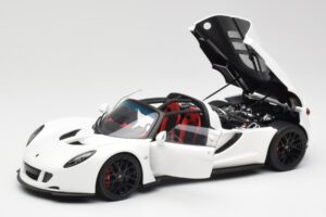 Hennessey Venom GT Bel AUTOart 1:18 75404 Kovina – slika 2 od 8