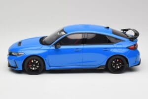 Honda Civic FK8 Type R Boost Moder Biser Otto 1:18 OT1093 Smola – slika 3 od 6