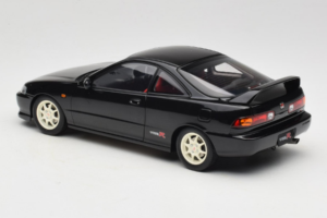 Honda Integra Type R DC2 Pre-Facelift Flamenco Black Pearl MotorHelix 1:18 M85203 Kovina – slika 7 od 8