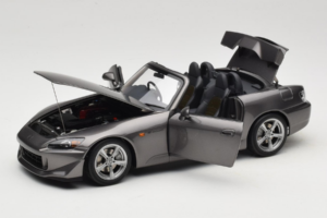 Honda S2000 AP2 Type S Moon Rock Metallic MotorHelix 1:18 M85111 Kovina – slika 3 od 9