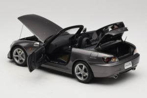 Honda S2000 AP2 Type S Moon Rock Metallic MotorHelix 1:18 M85111 Kovina – slika 6 od 9