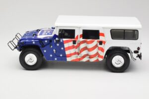 Hummer H1 AM General Gore-Lieberman Humvee America Exoto 1:18 01807 Kovina – slika 4 od 8