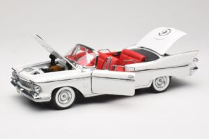 Imperial Crown Kabriolet Bela Road Signature 1:18 20138 Kovina – slika 2 od 8
