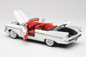 Imperial Crown Kabriolet Bela Road Signature 1:18 20138 Kovina – slika 5 od 8