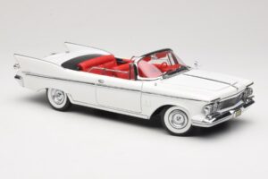 Imperial Crown Kabriolet Bela Road Signature 1:18 20138 Kovina – slika 6 od 8