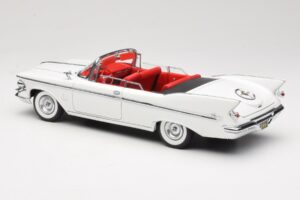 Imperial Crown Kabriolet Bela Road Signature 1:18 20138 Kovina – slika 7 od 8