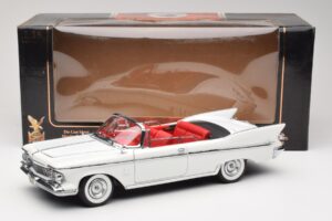 Imperial Crown Kabriolet Bela Road Signature 1:18 20138 Kovina – slika 8 od 8