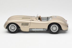 Jaguar C-Type Bronasta AUTOart 1:18 73502 Kovina – slika 4 od 8