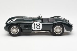 Jaguar C-Type #18 T. Rolt / D. Hamilton 24 Hours of Le Mans Winner 1953 CMC 1:18 M-195 Kovina – slika 3 od 6