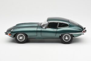 Jaguar E-Type 3.8 Series 1 Temno Zelen Kyosho 1:18 08954DG Kovina – slika 4 od 8