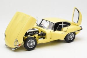 Jaguar E-Type 3.8 Series 1 Svetlo Rumena Kyosho 1:18 08954LY Kovina – slika 2 od 8