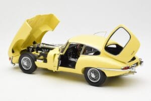 Jaguar E-Type 3.8 Series 1 Svetlo Rumena Kyosho 1:18 08954LY Kovina – slika 5 od 8